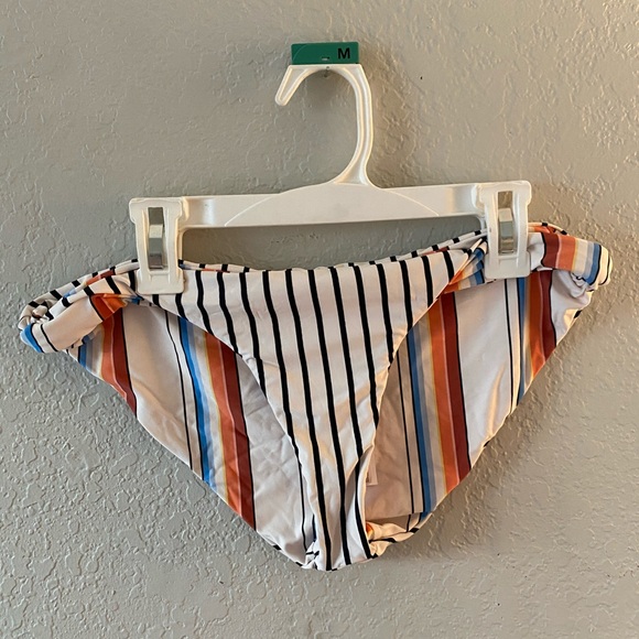 Billabong Bikini Bottoms (reversible) - Picture 4 of 4